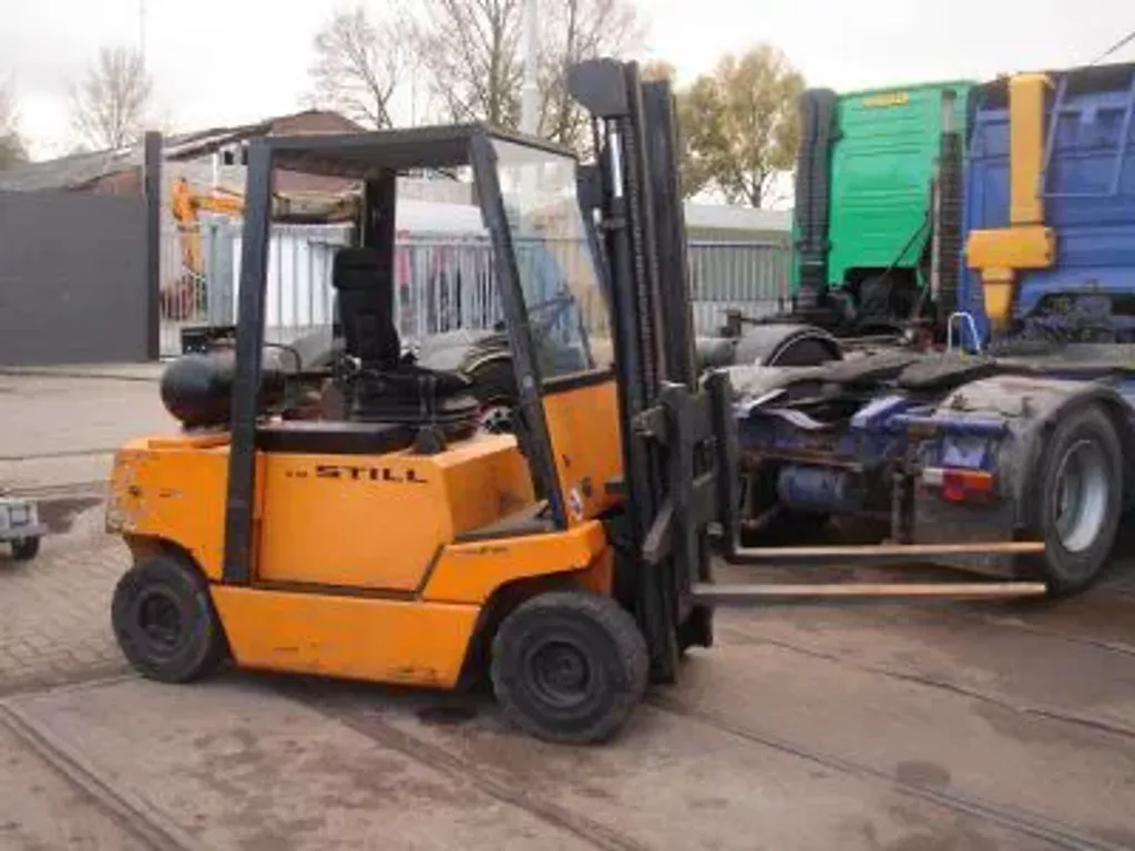 Still 3;5 TONS PR.TRUCKS