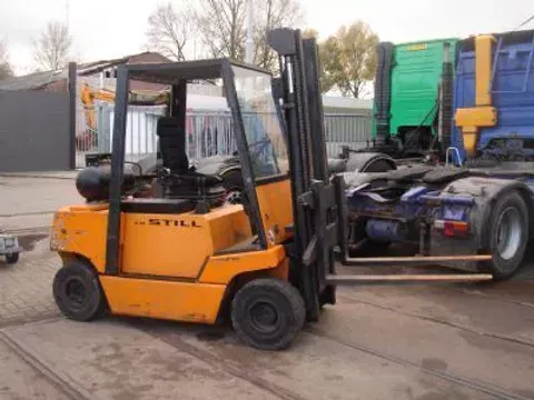 Still 3;5 TONS PR.TRUCKS