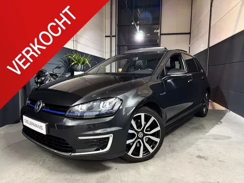 Volkswagen Golf 1.4 TSI GTE Panorama dak | Trekhaak | Alarm | Bomvol | Topstaat Volkswagen Golf 1.4 TSI GTE Panorama dak | Trekhaak | Alarm | Bomvol | Topstaat