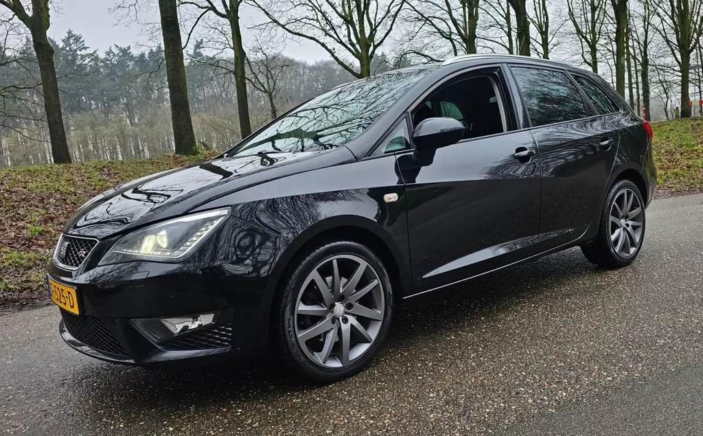 Seat Ibiza ST 1.6 TDI FR Xenon Led Navi Keurige auto
