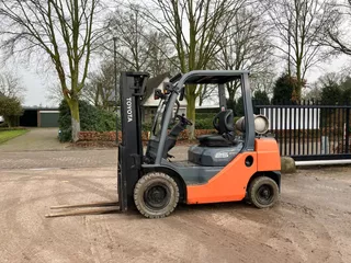 te koop toyota gas heftruck 02-8FG25