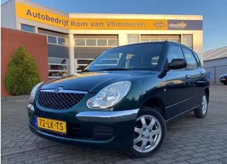 Daihatsu Sirion 1.0 SXi | Elektrische ramen | Trekhaak | Lichtmetalen velgen |