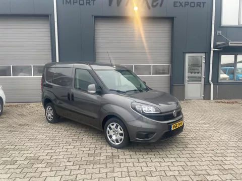 Fiat Dobl&ograve; Cargo 1.6 MJ L1H1 SX AIRCO NAVI