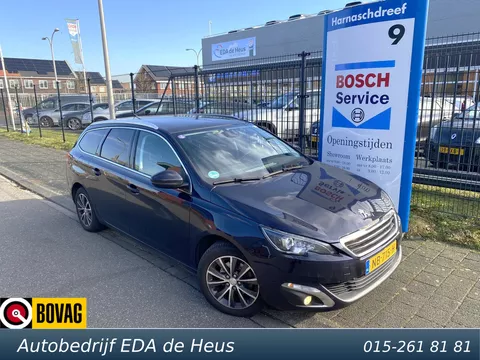 Peugeot 308 SW 1.2 PureTech Blue Lease Premium met o.a. pano dak, navi, LED, camera, etc.