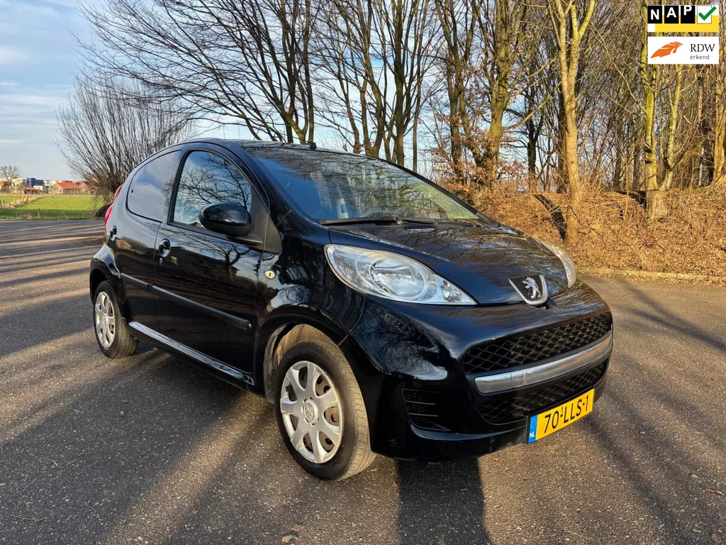 Peugeot 107 1.0-12V Urban Move | 5drs. | Airco | APK 02-2026