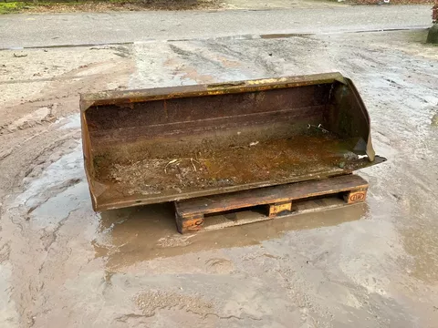 te koop mustang/bobcat schranklader schepbak