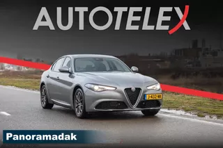 Alfa Romeo Giulia 2.0T Super