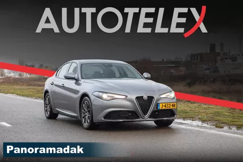 Alfa Romeo Giulia 2.0T Super