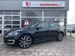 Volkswagen Golf 1.4 TSI GTE DSG / Groot Navi / Trekhaak / Cruise / APK 04-2026/ 2015