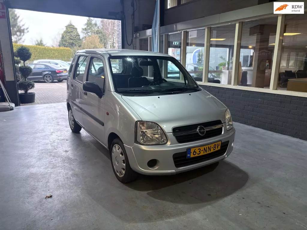 Opel Agila 1.0-12V Essentia