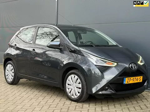 Toyota Aygo 1.0 VVT-i x-play limited 1STE EIGEN | CAMERA | CARPLAY | AIRCO | BTW