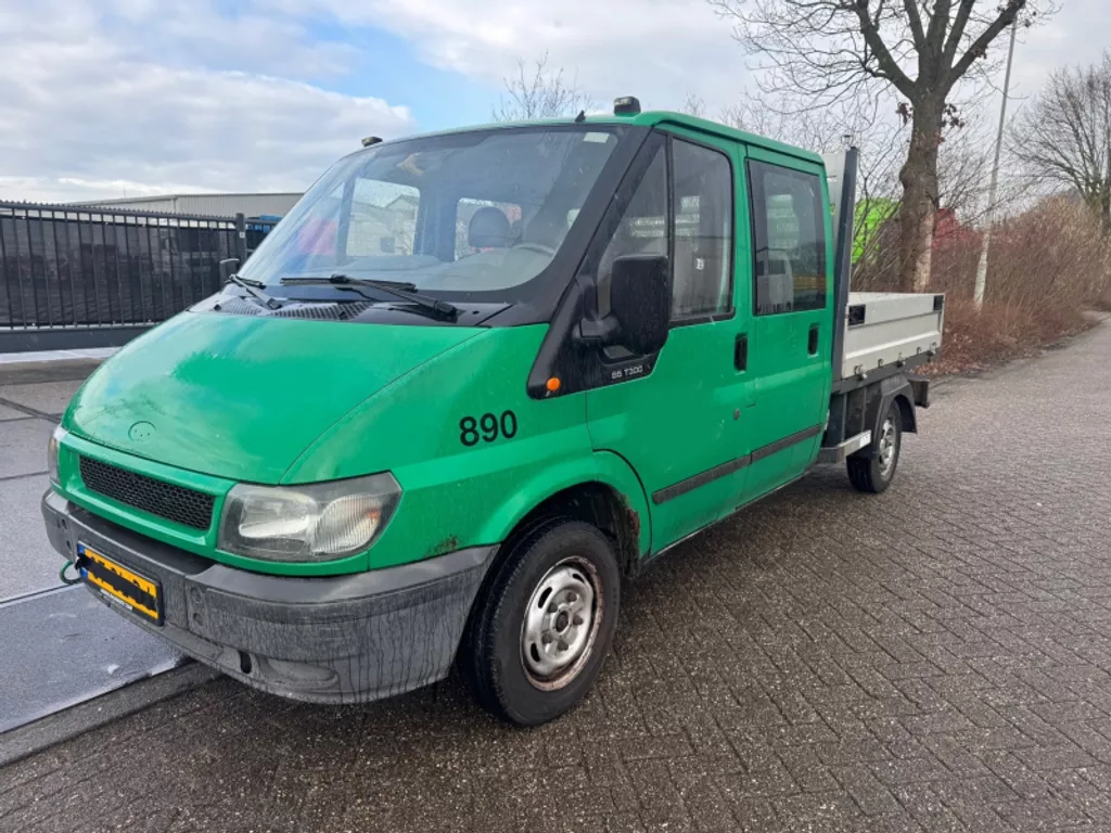 Ford Transit 85 T300 DOUBLE CABIN
