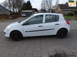 Renault Clio 1.2-16V Authentique