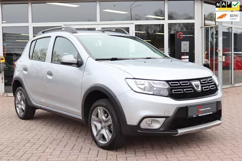 Dacia Sandero 1.0 TCe Stepway | AIRCO | 1e EIGENAAR | ALL SEASON | NIEUWSTAAT | Dacia Sandero 1.0 TCe Stepway | AIRCO | 1e EIGENAAR | ALL SEASON | NIEUWSTAAT |