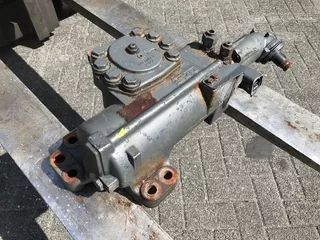 DAF 1860622 / 2405464 STEERING BOX THP90 (MORE PIECES IN STOCK)