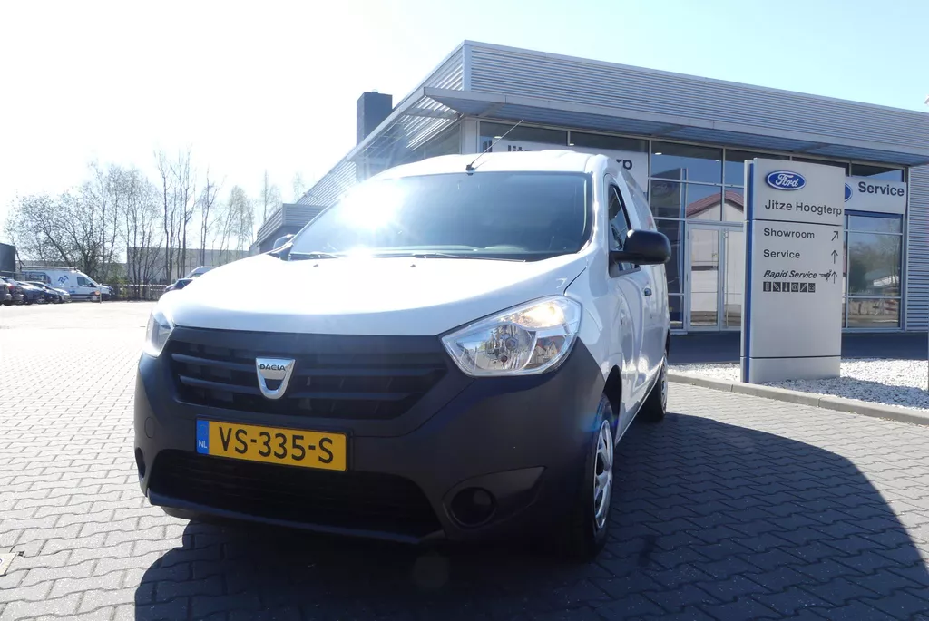 Dacia Dokker 1.6 MPI 100 Basic BTW/BPM VRIJ! TREKHAAK, 46.211KM