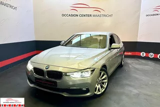 BMW 3-serie 330e Luxury High Executive,Head-up 360 Camera vol leder, Navi 252PK!