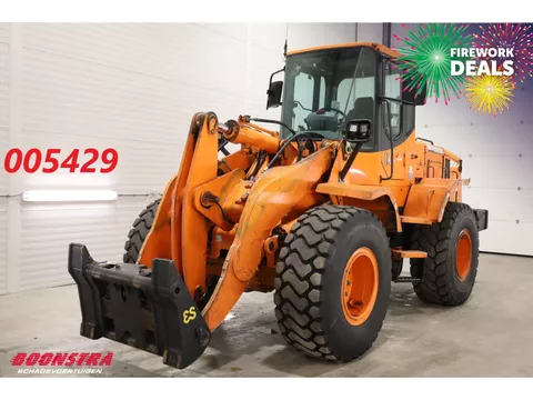 Doosan DL250 Wiellader Airco BY 2011