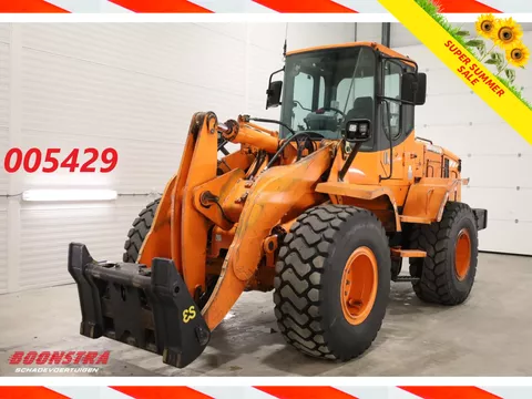 Doosan DL250 Wiellader Airco BY 2011