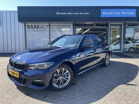 BMW 3 Serie Touring 320e Business Edition Plus | Leder | Stoelverw. | PDC