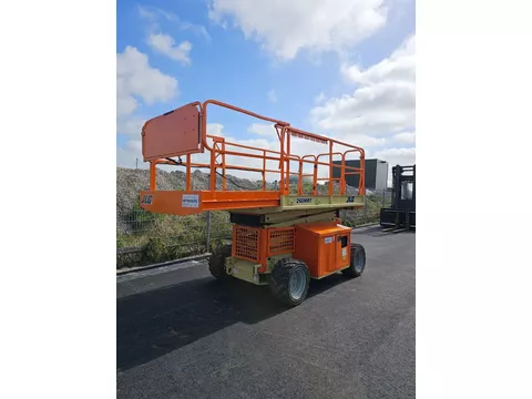 JLG 260MRT 10 meter werkhoogte RT 4x4