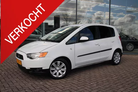 Mitsubishi Colt CZ5 1.3 Edition Two Cleartec 5-DRS Airco met nieuwe APK