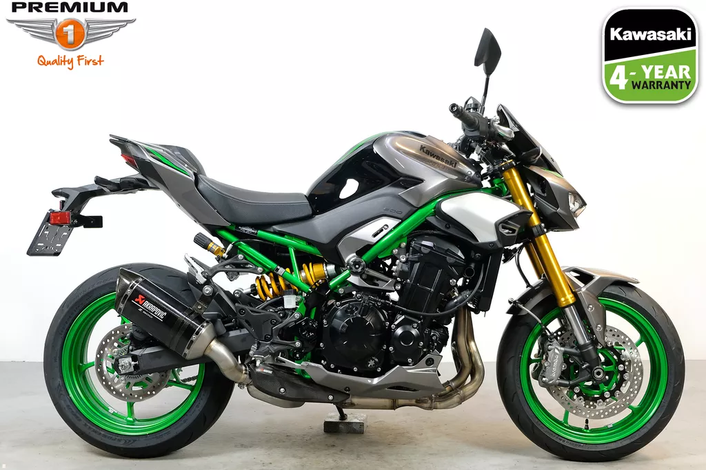 Kawasaki Z900 SE PERFORMANCE