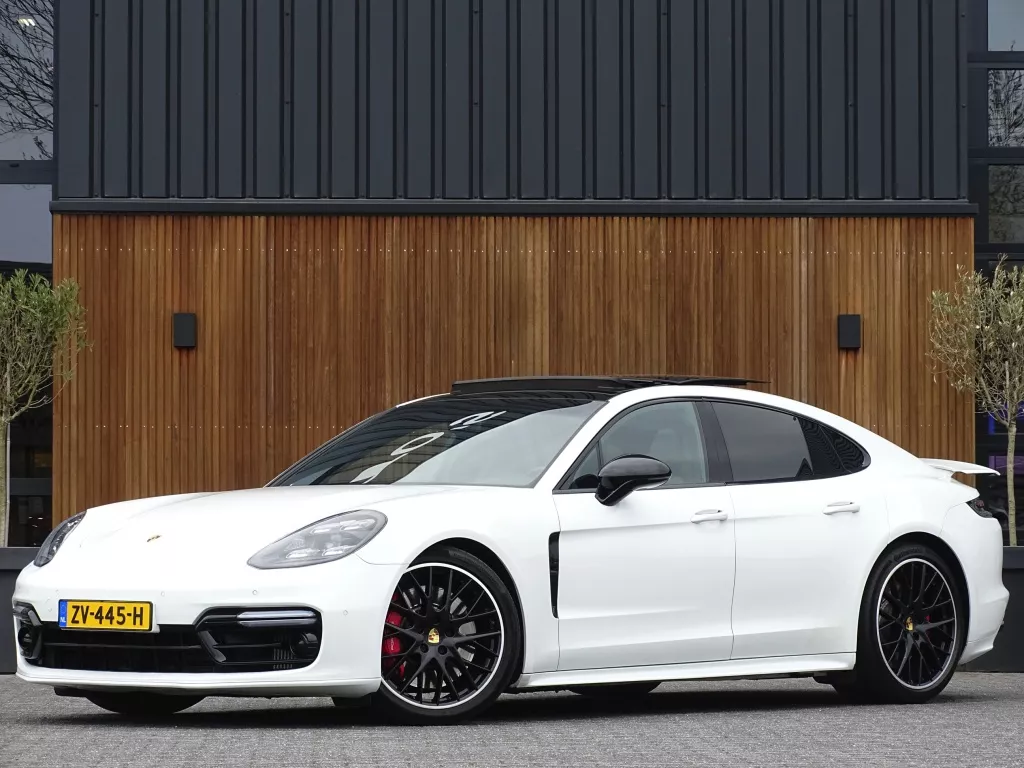 Porsche Panamera 4.0 V8 Turbo 550PK / Sport chrono / Alcantara / Bose / LED