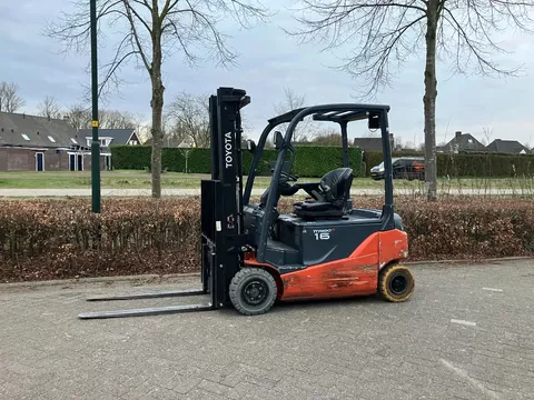 te koop toyota elektrische heftruck 8FBM16T