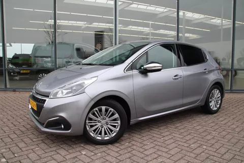 Peugeot 208 1.2 PureTech 110pk Allure Automaat Airco Navi Carplay 48447km