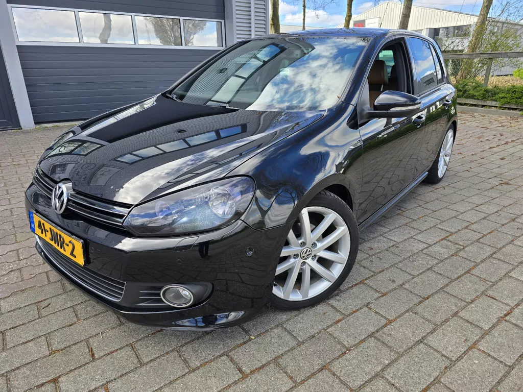 Volkswagen Golf 1.4 TSI R UITVOERING DSG LEER