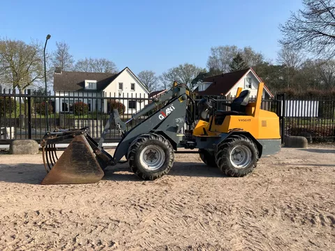 te koop giant V4501T minishovel/shovel/wiellader