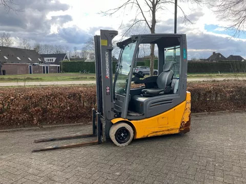 te koop jungheinrich elektrische heftruck EFG 218K