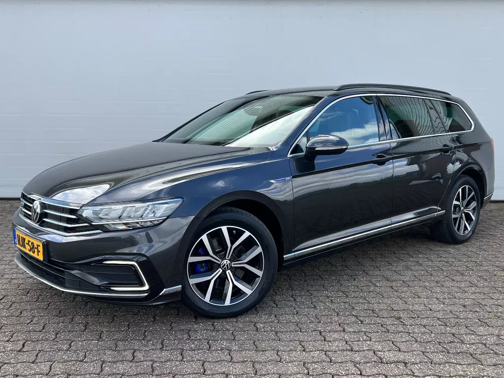 Volkswagen Passat 1.4 PHEV GTE, Highline, Virtual, Leder, 1e eigenaar