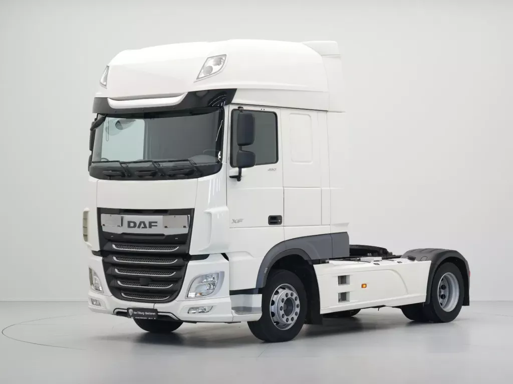DAF XF480 FT, Super Space Cab, Skirts, PTO Prep