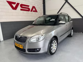 Skoda Fabia Combi 1.4-16V Ambiente, Cruise, Airco, Trekhaak, nieuwe Distributie+ grote beurt