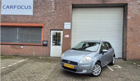 Fiat Grande Punto 1.4 Edizione Blue &amp; Me NAP 3e eigenaar Airco Cruise Trekhaak Distri APK