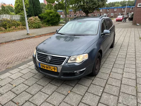 Volkswagen Passat 1.4 TSI Comfortline Airco Cruise Velours NW APK