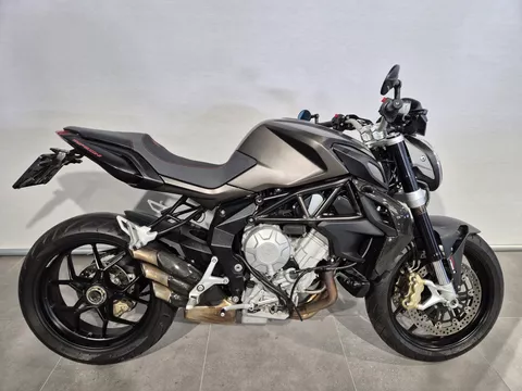 MV Agusta BRUTALE 675