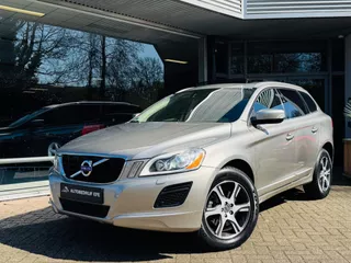 Volvo XC60 2.0 T5 FWD Summum