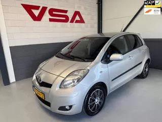 Toyota Yaris 1.3 VVTi Dynamic, Automaat, Airco, Flippers, netjes