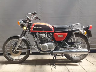 Honda CB 200