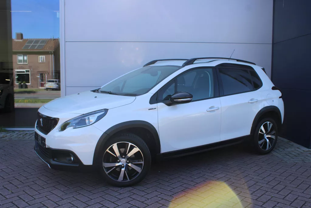 Peugeot 2008 1.2 PureTech 110pk GT-Line Automaat 21.639KM!! Airco Navi Carplay