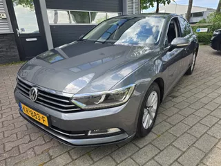Volkswagen Passat 1.6 TDI Connected Series