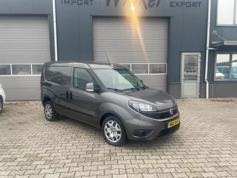 Fiat Dobl&ograve; Cargo 1.6 MJ L1H1 SX AIRCO NAVI