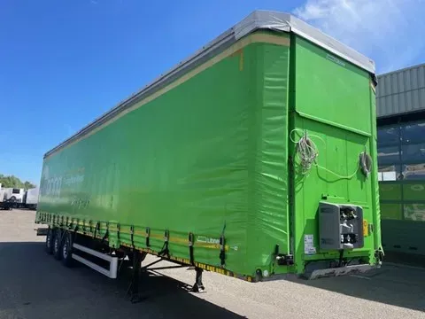 Fruehauf Double Stock/Lifting Roof/SAF/90% tyres/Libner movable floor/ Huckepack