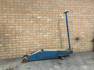 ac garagekrik/krik