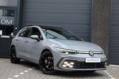 Volkswagen Golf 1.4 eHybrid GTE | Pano | IQ Lights | 19' Estoril | Vol | Liefhebbersauto Volkswagen Golf 1.4 eHybrid GTE | Pano | IQ Lights | 19' Estoril | Vol | Liefhebbersauto