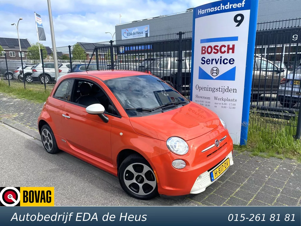 Fiat 500 E (Electric) 24kwh automaat met o.a. leer, climate control, cruise, bluetooth, etc.