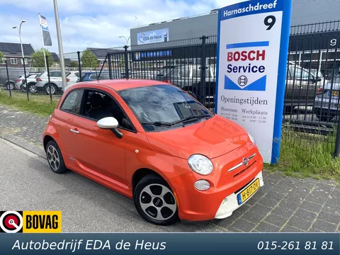 Fiat 500 E (Electric) 24kwh automaat met o.a. leer, climate control, cruise, bluetooth, etc.